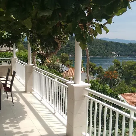 Vukas 아파트 룸바르다