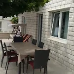 Апартаменты Vukas *